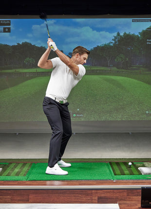 Golfzon WAVE Simulator & Launch Monitor