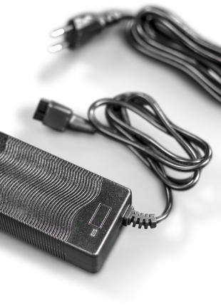 KIFFE GOLF charger for 25.2 V Li-Ion batteries, previous models - made in Germany | KIFFE GOLF batteries &amp; accessories